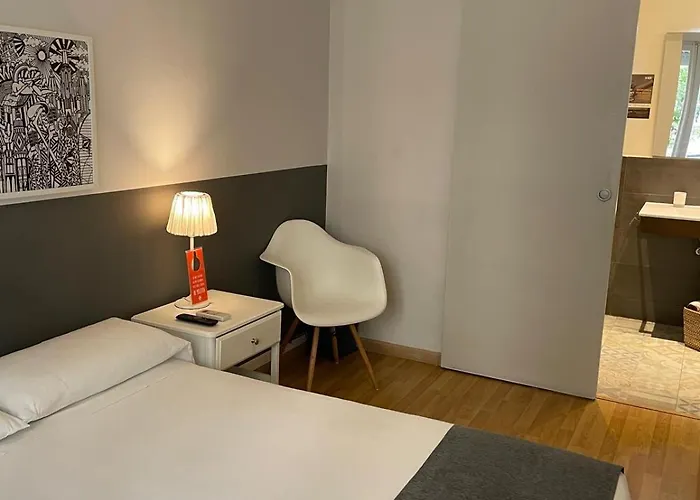 El Ninot Hostel Barcelona