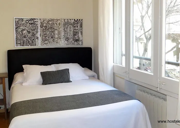 El Ninot Hostel Barcelona