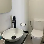 هوستال إل نينوت بيت شباب *