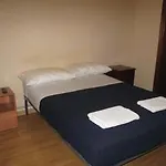 هوستال إل نينوت * برشلونة