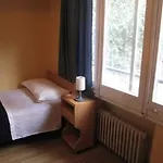 هوستال إل نينوت *
