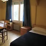 هوستال إل نينوت * برشلونة