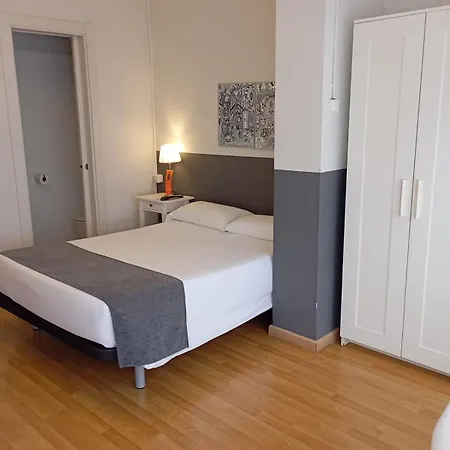 Guest house El Ninot Barcelona
