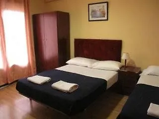 El Ninot Guest house 2*