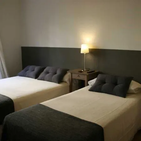 Guest house El Ninot 2*