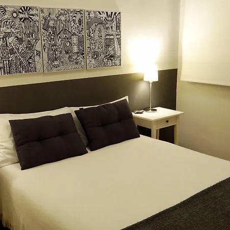 Guest house El Ninot 2*