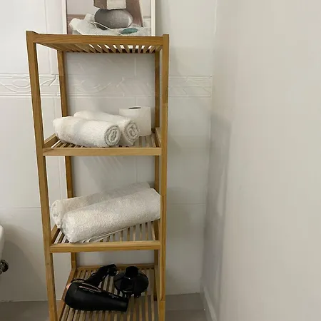 El Ninot Hostel *