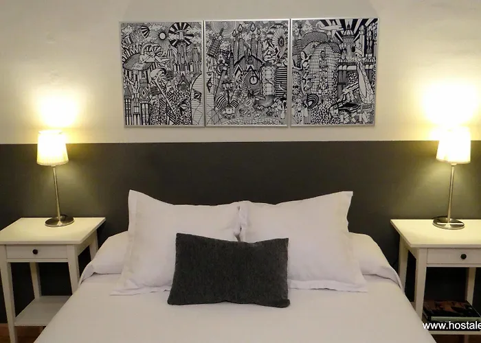 El Ninot Hostel